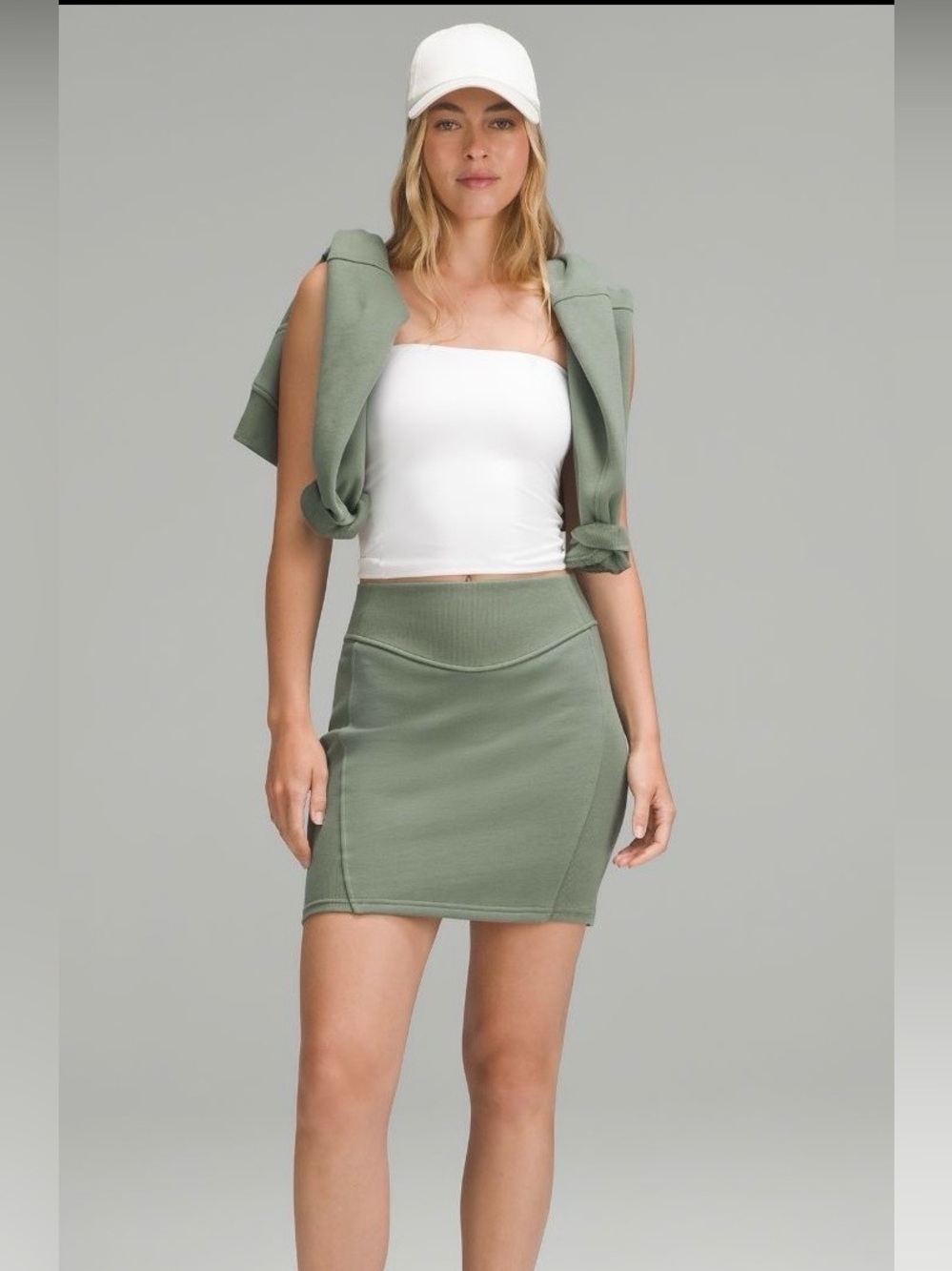 Lululemon Scuba High-Rise Mini Skirt in Grey Eucalyptus             Size Large